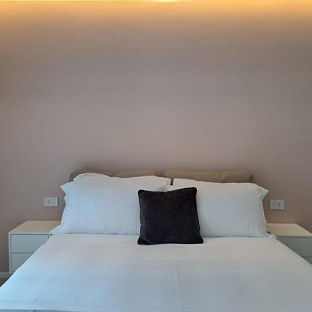 Lario Suite Apartments By Quokka 360 - With Parking Next To Como City Eksteriør bilde