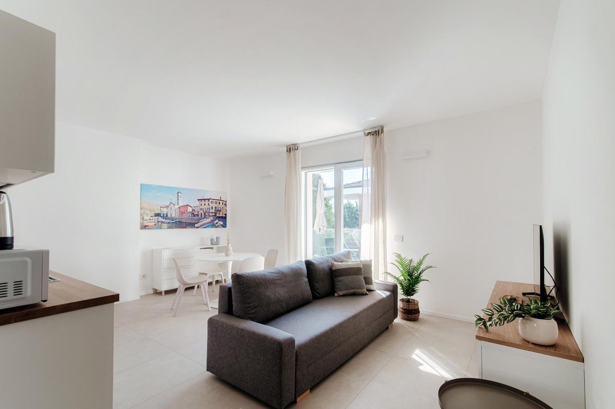 Lario Suite Apartments By Quokka 360 - With Parking Next To Como City Eksteriør bilde
