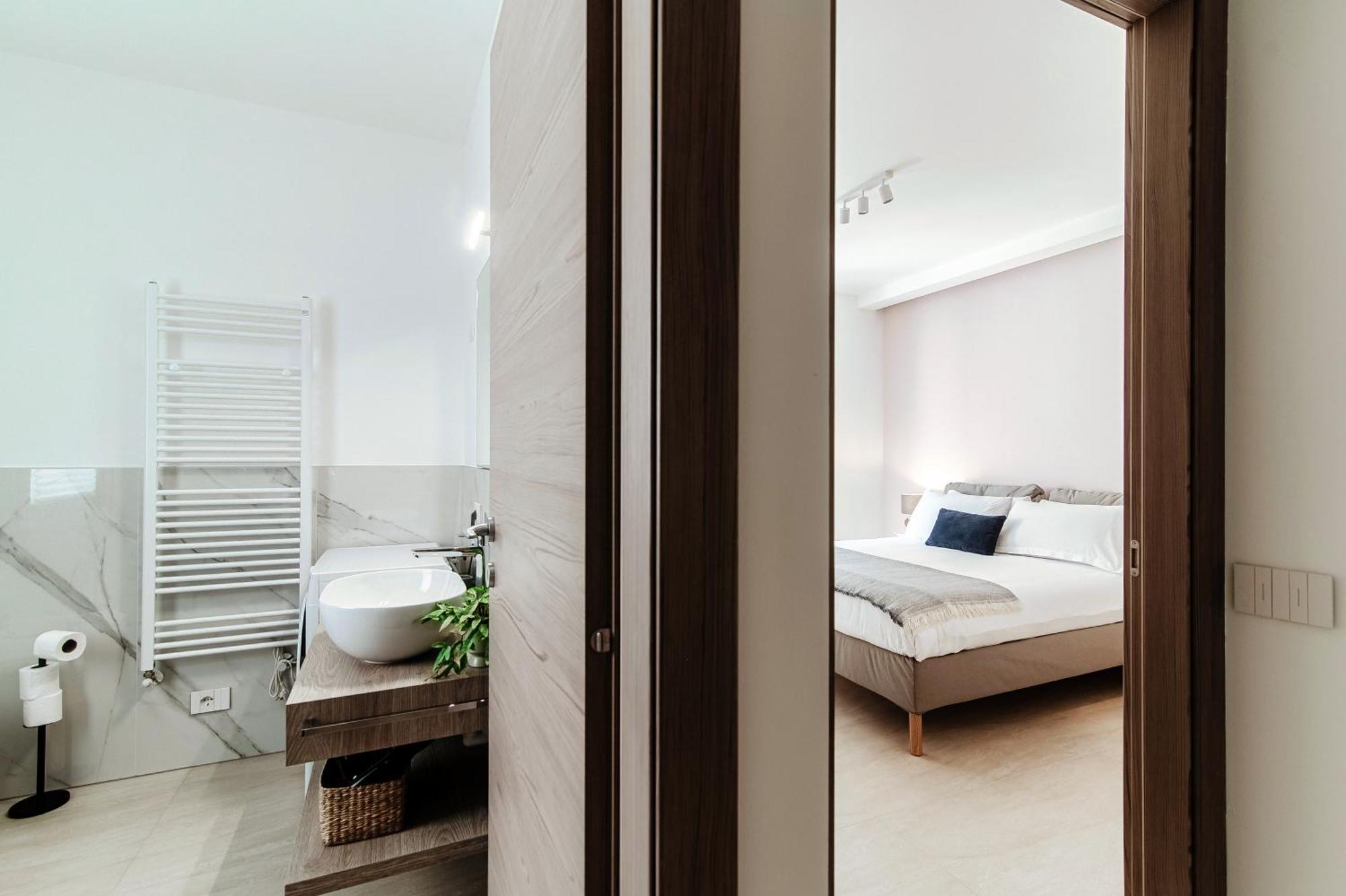 Lario Suite Apartments By Quokka 360 - With Parking Next To Como City Eksteriør bilde