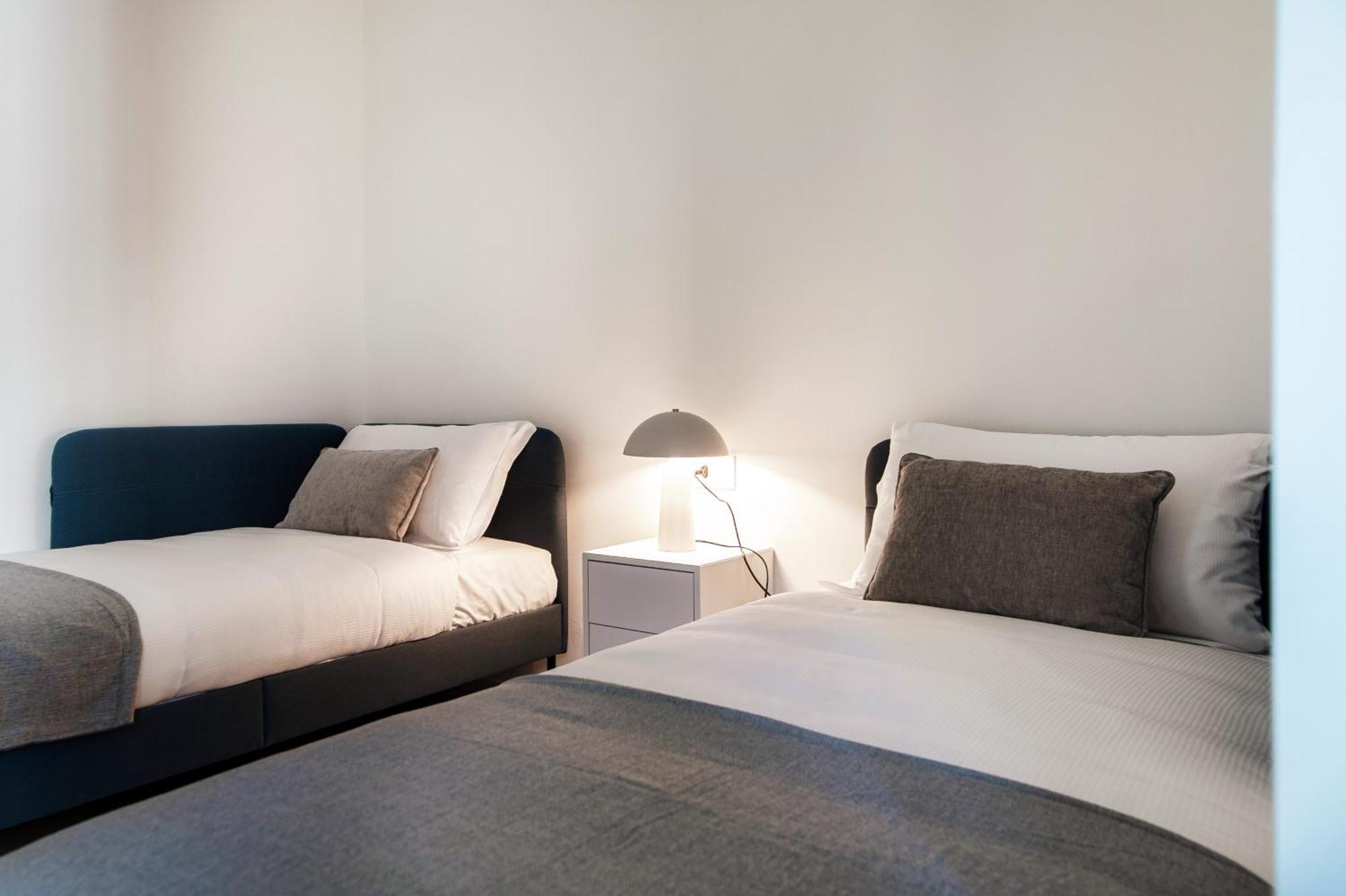 Lario Suite Apartments By Quokka 360 - With Parking Next To Como City Eksteriør bilde